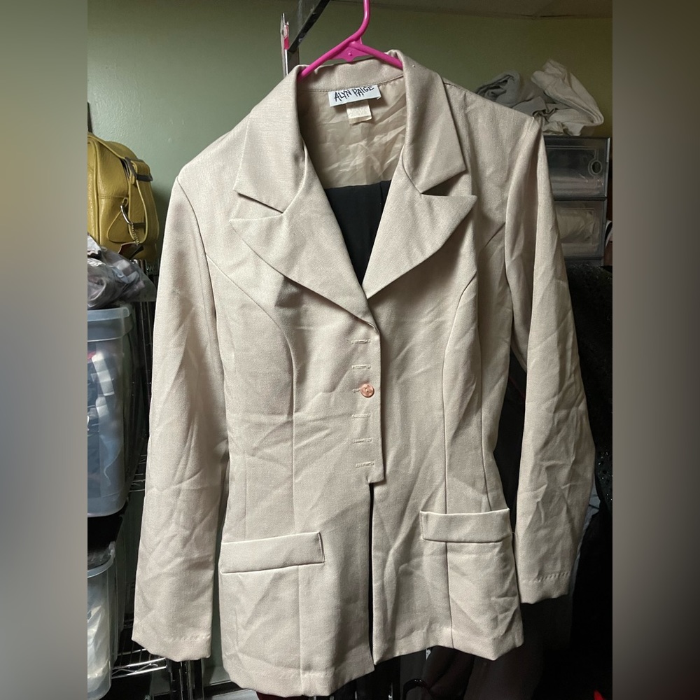 ALYN PAIGE cream blazer